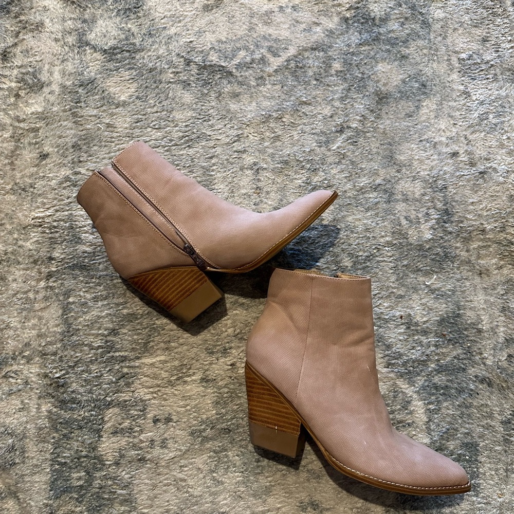 Women's Taupe Ankle Boots